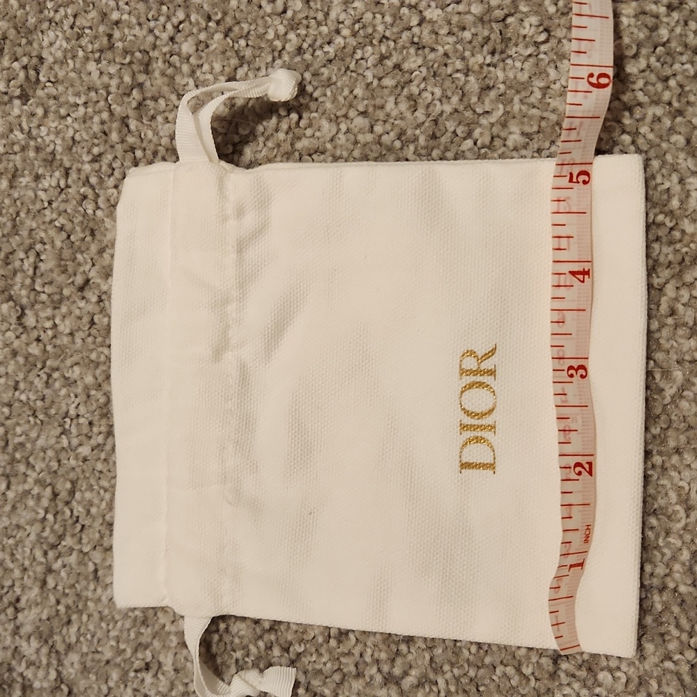 Dior White Pouches with Gold Logo - Picture 4 of 4